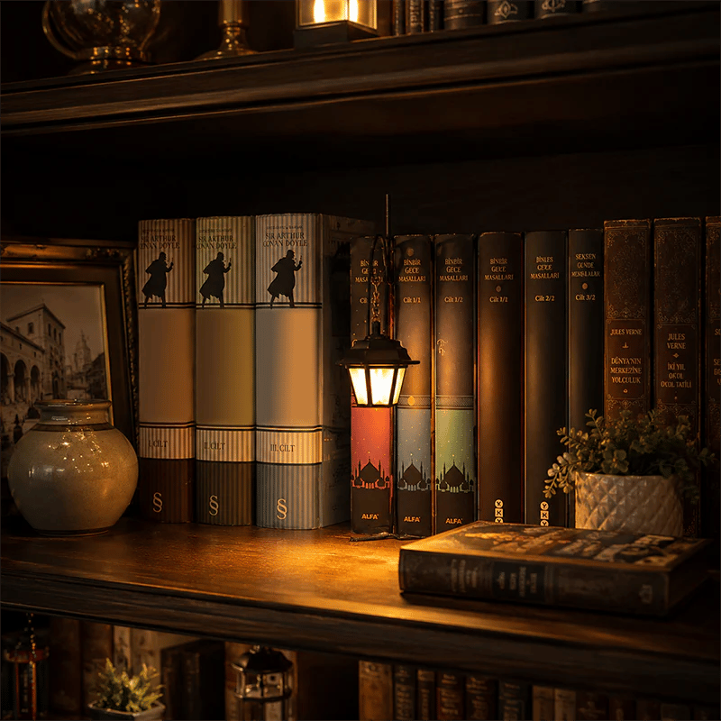 Bookshelf Lantern gallery 05